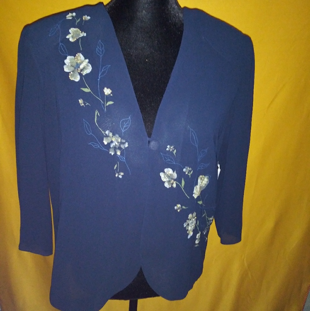 👕Women's jacket shirt size 14.